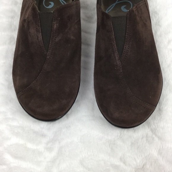 Dansko Suede Slip on Mary Jane shoes Brown Size 42/ US 11.5-12 - Picture 3 of 8